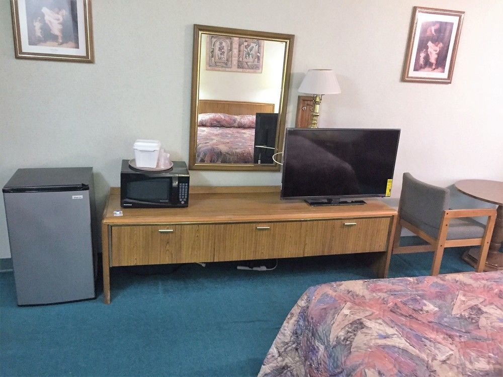 Knights Elysburg Motel 2*